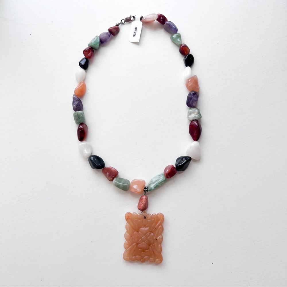 Stone Beaded Necklace With Pendant